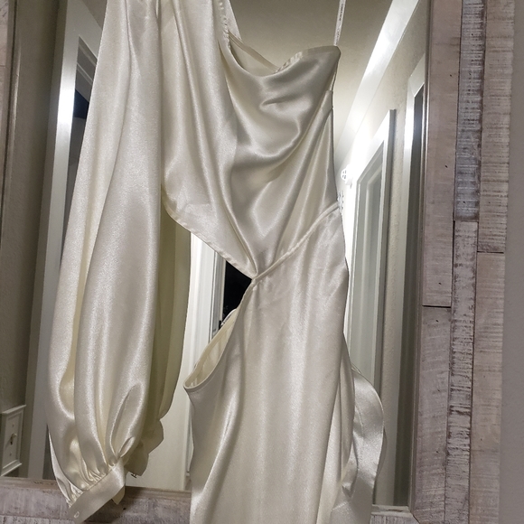 SOLD Monica One-Sleeve Asymmetric Ruffle Gown - Picture 14 of 16